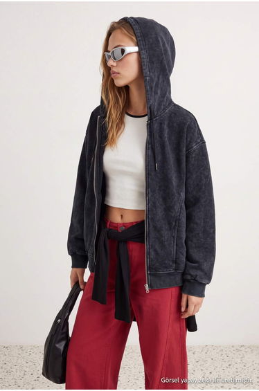 Black Thick Plain Hooded Zippered Oversize Knitted Cardigan/Sweatshirt