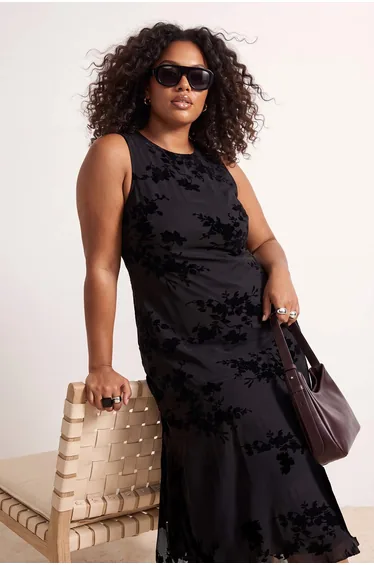 Black Knitted Plus Size Dress