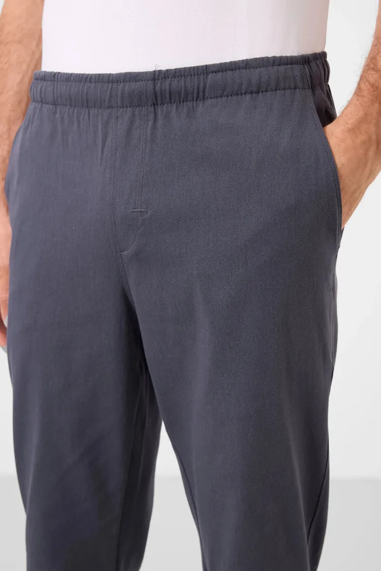 TOMMY Men's Straight-leg Gabardine Chinos - 3