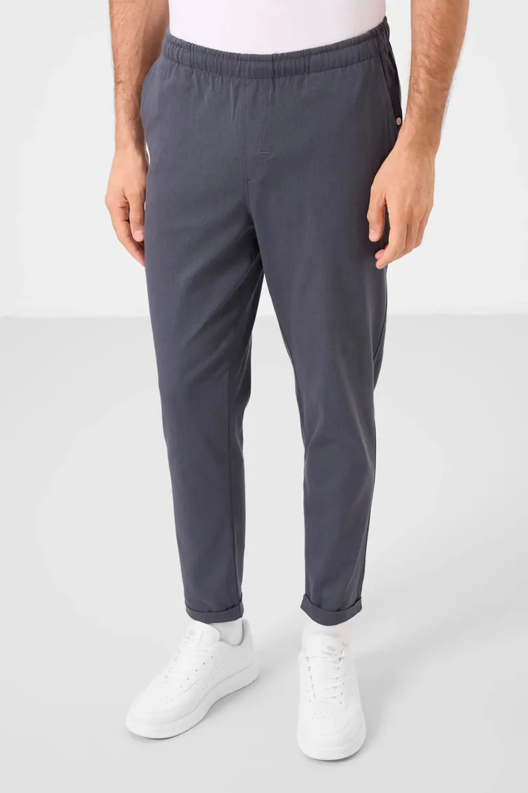 TOMMY Men's Straight-leg Gabardine Chinos - 2