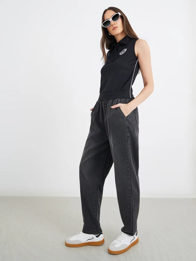 Barrel Fit Ankle Length Washed Jeans