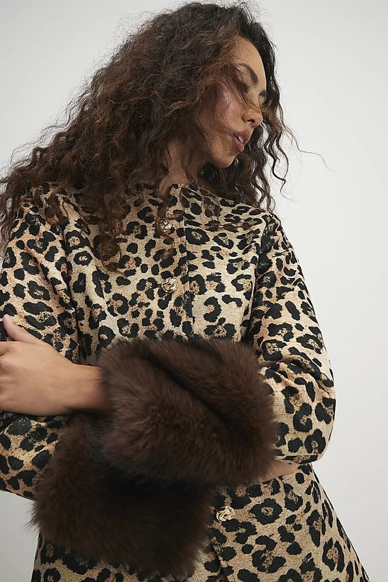 Brown Leopard Jacquard Fur Cuff Coat - 2