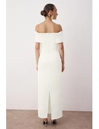 فستان ترينديول أبيض ماكسي بقصة مستقيمة بلا أكتاف - 1