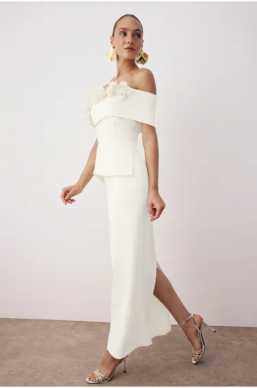 White Carmen Collar Finike Maxi Elegant Evening Night Graduation Dress