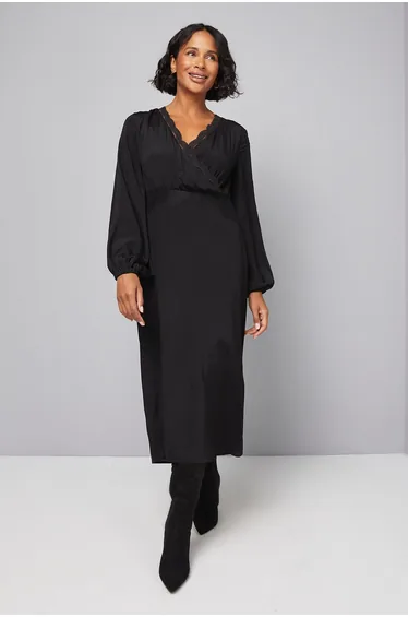 فستان ميدي بحواف دانتيل