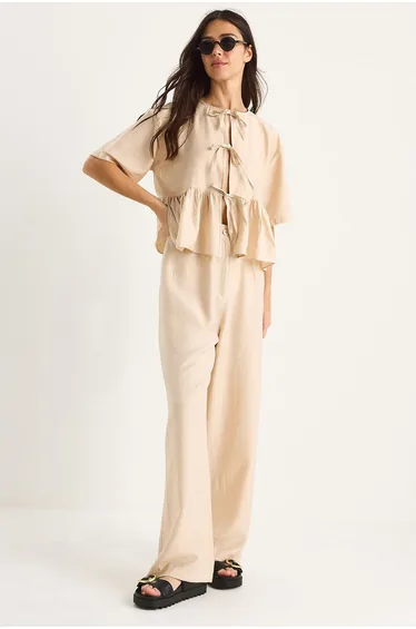 LUCCI Textured Two-Piece Coord Set with Ruffle Detail