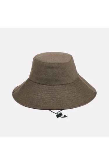 Wide Brim Bucket Hat in Felt with Adjustable Drawstring