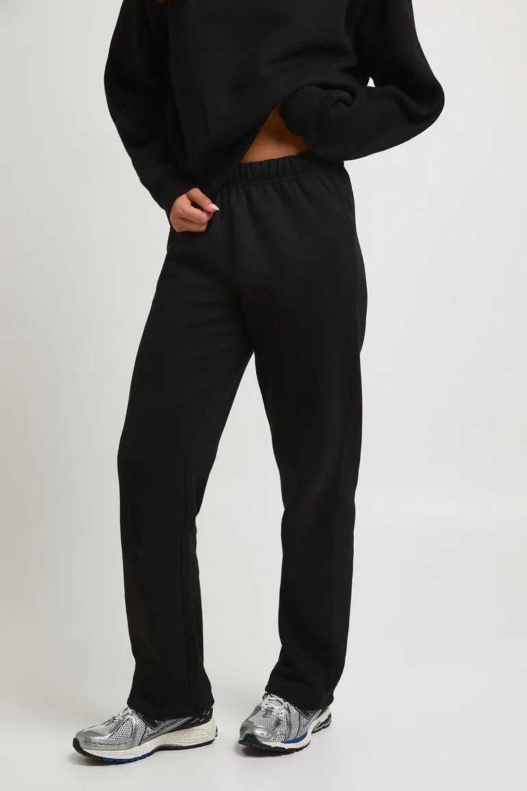 Low Rise Slim Straight Jogger - black