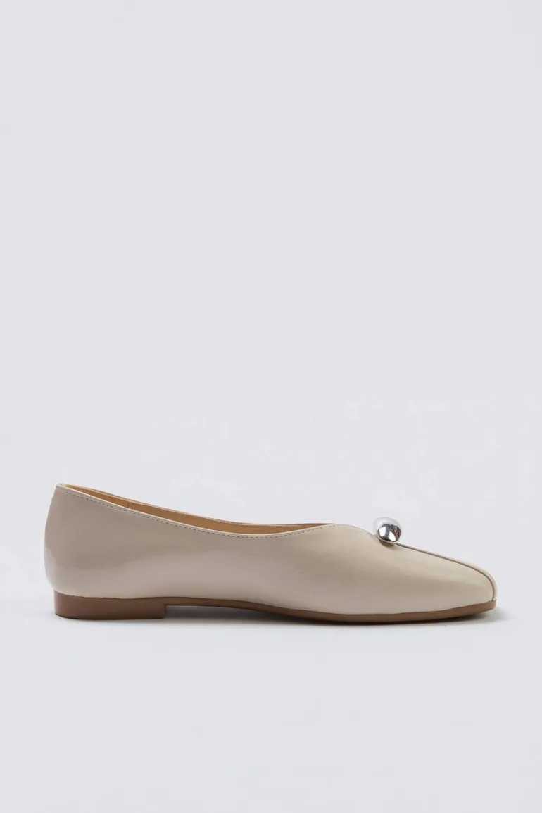 Beige Accessory Detail Square Toe Women's Ballet Flats