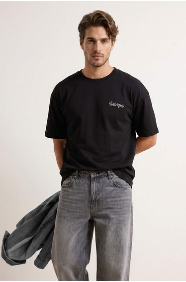 Black Oversize/Wide Cut Embroidered Thick T-Shirt