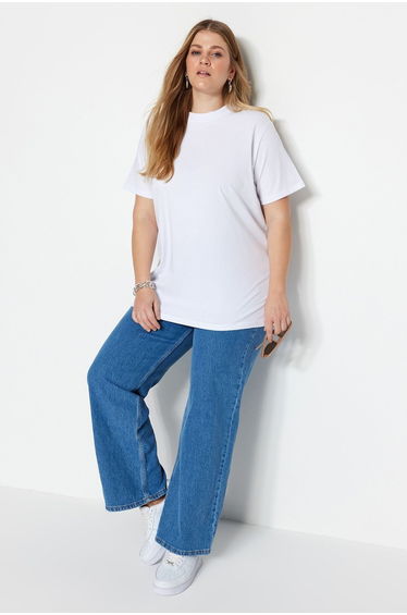 Plus Size T-Shirt - White - Relaxed fit