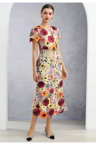 3D Floral Applique Mesh Tulle Mermaid Dress in Apricot