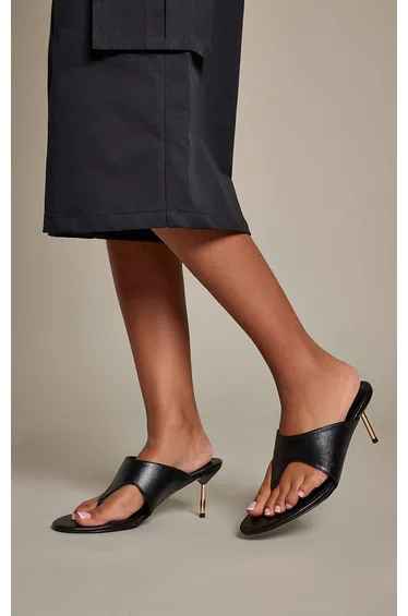 Black Crinkle Toe Thong Gold Mid Heeled Mules