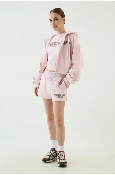 DSGN Studio Applique Loose Fit Sweat Short - light pink