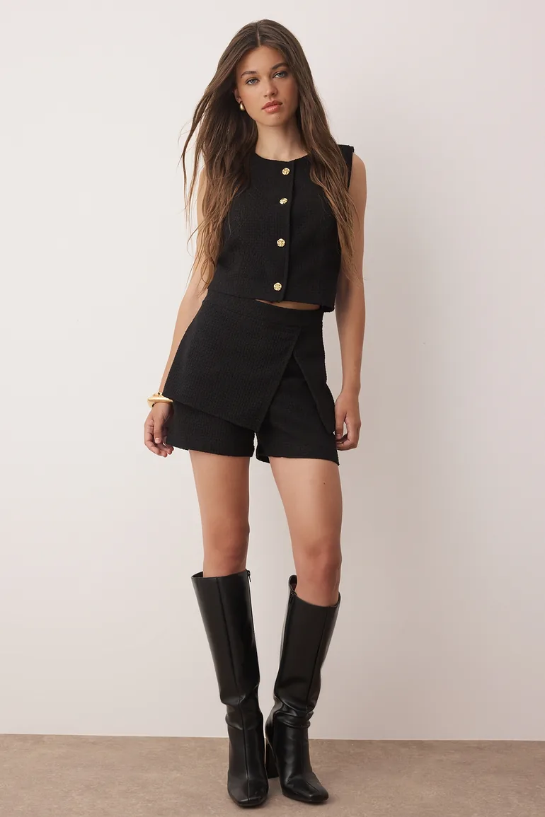 Black Front Skirt Back Shorts Woven Tweed Shorts & Bermuda - 1