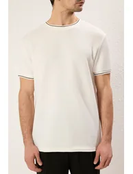 White Regular Cut Textured Knitted Banded T-Shirt - 2
