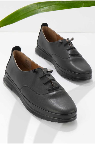 Black Women's Casual Shoes