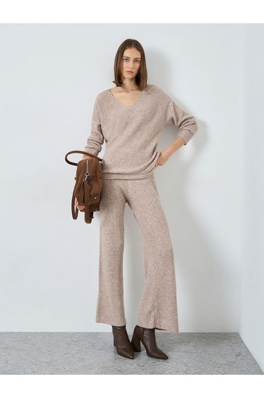 V Neck Oversized Knit Sweater and Pants Co-Ords