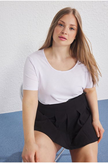 White Regular Fit Square Neck Plus Size T-shirt