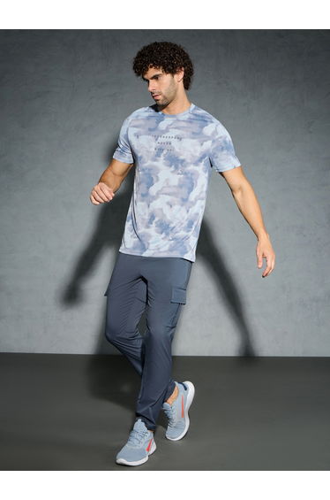 Solid 2-Way Stretch Cargo Pants