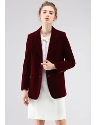 Noble Chic Velvet Blazer in Wine