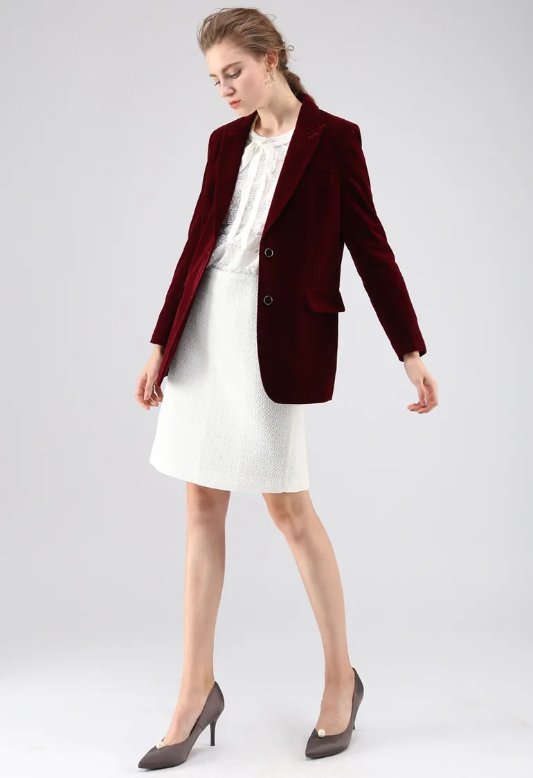 Noble Chic Velvet Blazer in Wine - 3