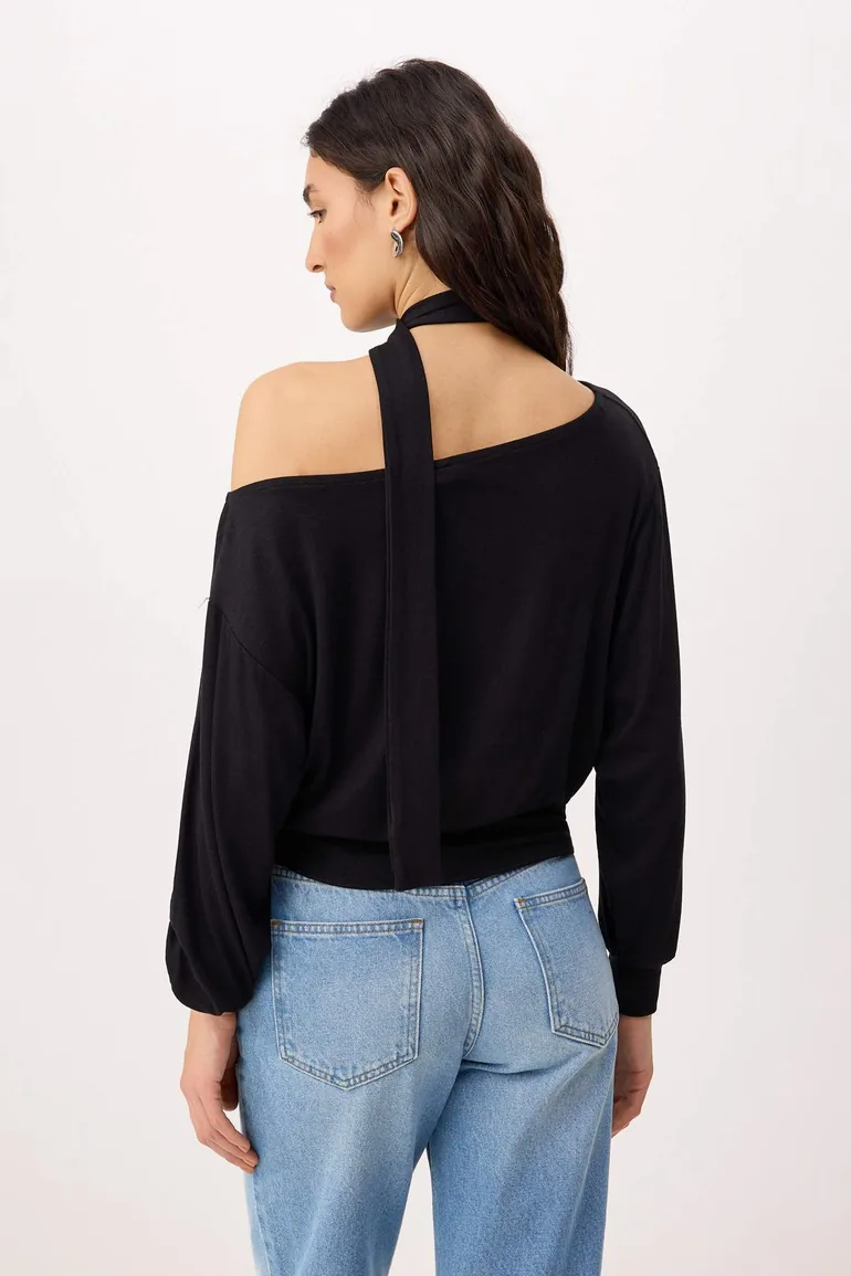 Black Open Shoulder Shawl Accessory Detailed Regular/Normal Fit Knitted Blouse - 3