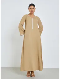 جلابيات أميرة باللون البيج