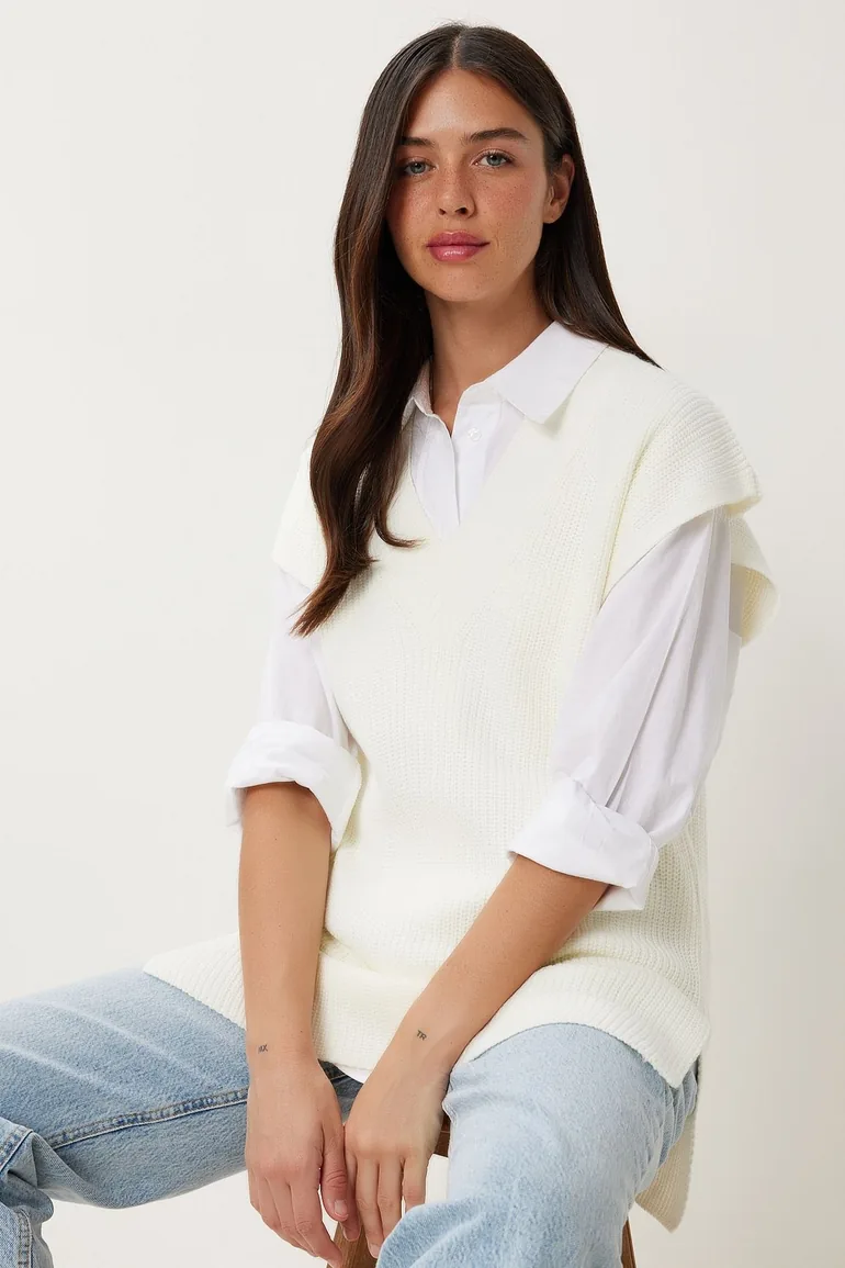 Women's Ecru V-Neck Long Knit Sweater - 1