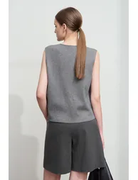 V-Neck Knitted Vest - 4