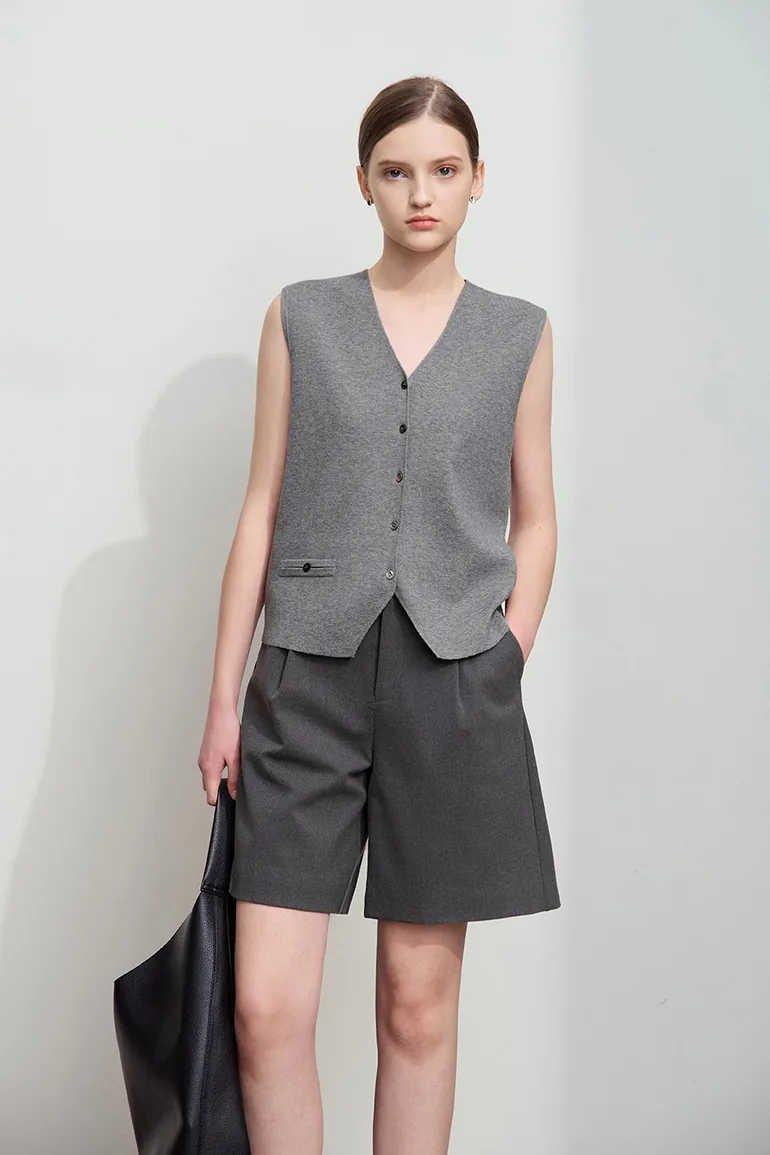 V-Neck Knitted Vest - 3