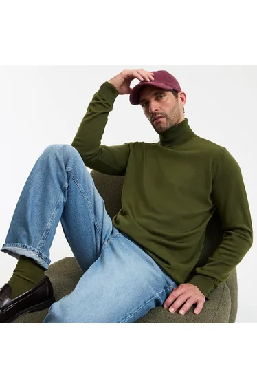 Merino Wool Turtleneck Jumper/Sweater