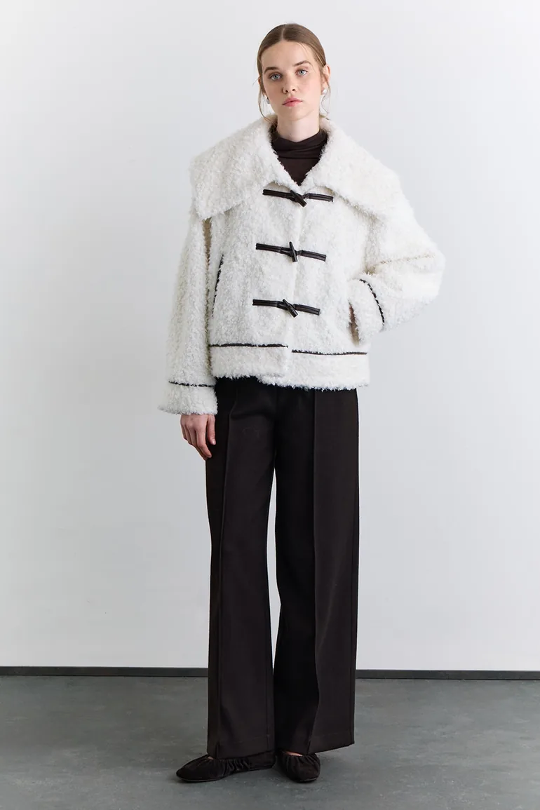 BUTTONED FUR COAT - 7