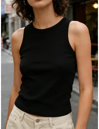 Black Solid Padded Tank Top