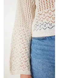 Women's Cream V-Neck Openwork Crop Knitwear Sweater - 4