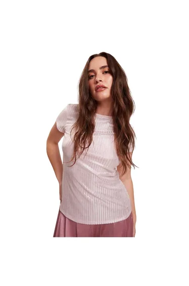 تيشيرت نسائي ميتاليك بقصة ضيقة - زهري