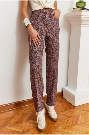 Women's Leopard Patterned Denim Pants