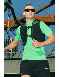 Man Active Hydration Vest - black