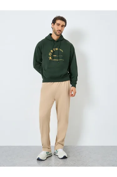 Men Green Graphic Print Relaxed Hoodie