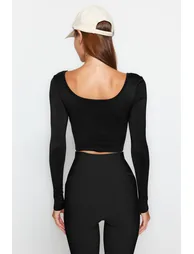 Blouse - Black - Fitted - 8