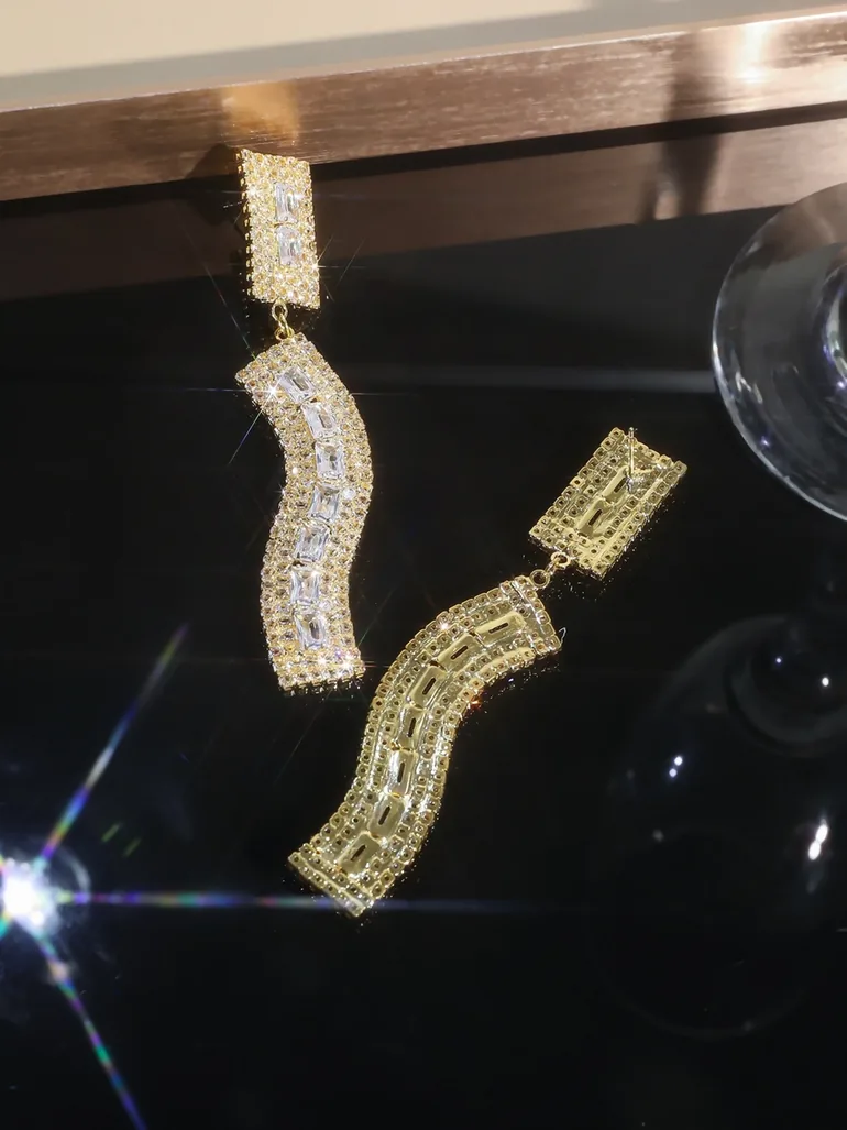 Rhinestone Embellished Dangle Earrings - 4
