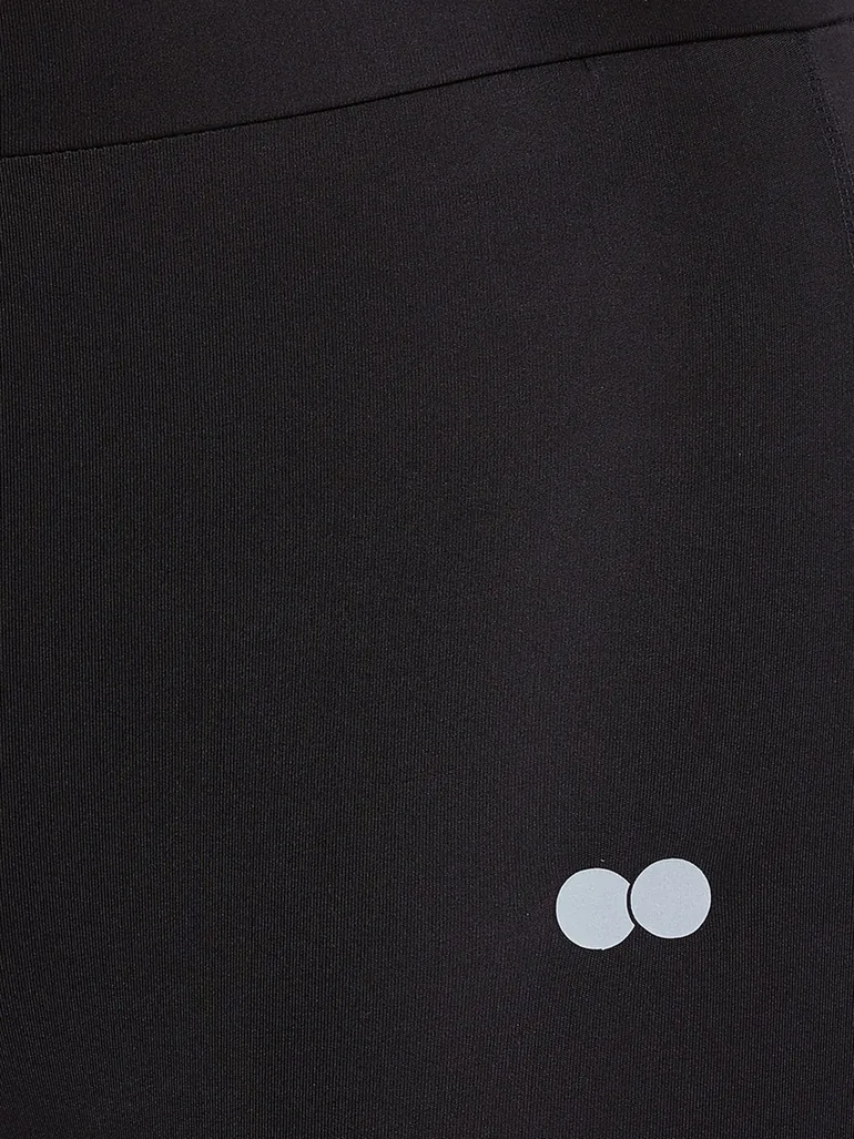 Black Solid Performance Leggings - 4