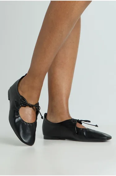 Ruched Tie Detail Ballet Flats - black