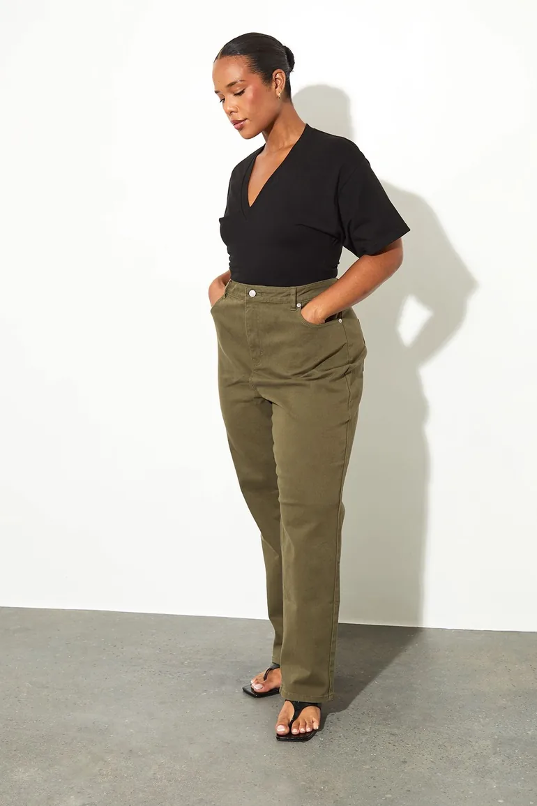 The Plus High Waist Mom Jean - khaki