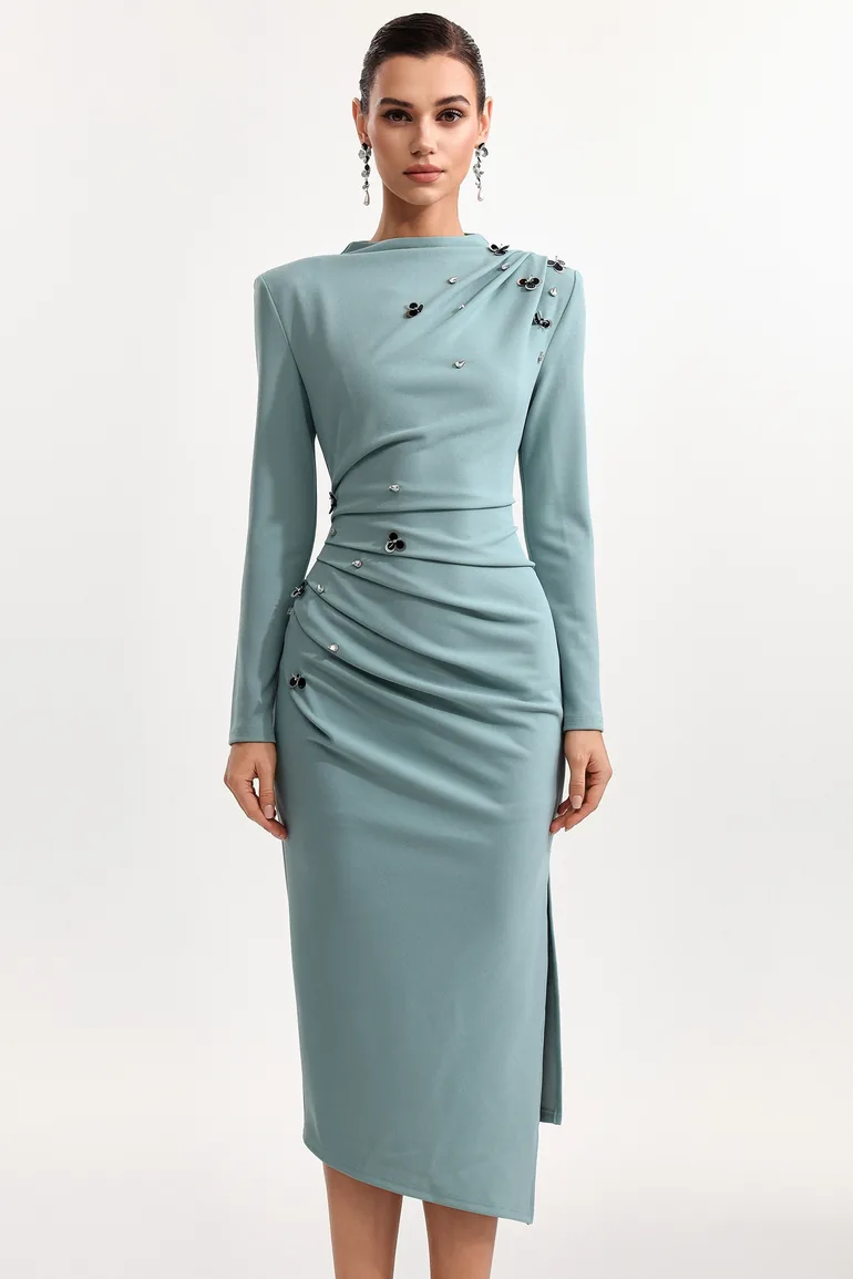 Nina Elegant Cinched Waist Long Sleeve Sequin Floral Pleated Knit Midi Dress  Bella Barnett Green : Evening Dresses : VogaCloset Oman
