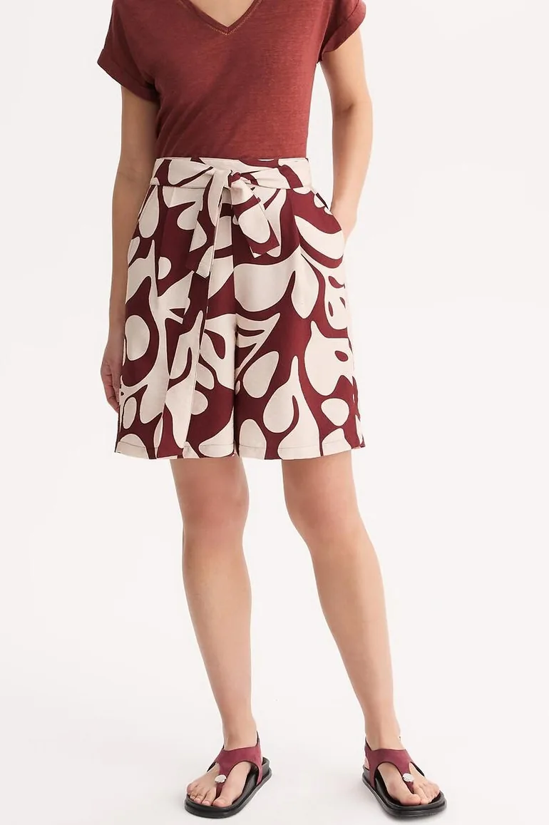 Graphic Print Tie-Waist Draping Shorts
