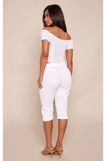 Petite White Broderie Elasticated Waist Capri Pants product thumbnail 3