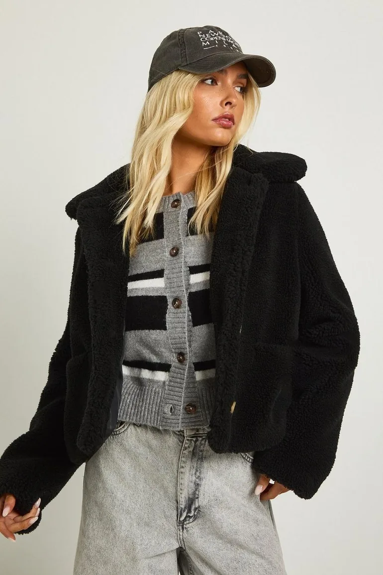 Short Fur Collared Jacket - black - 1