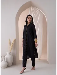 Embroidered Mandarin Collar Tunic with Straight Pant Co-Ords - 2
