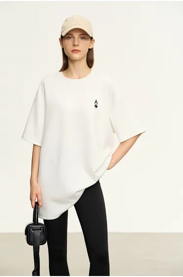 Embroidered air-layer knit tee